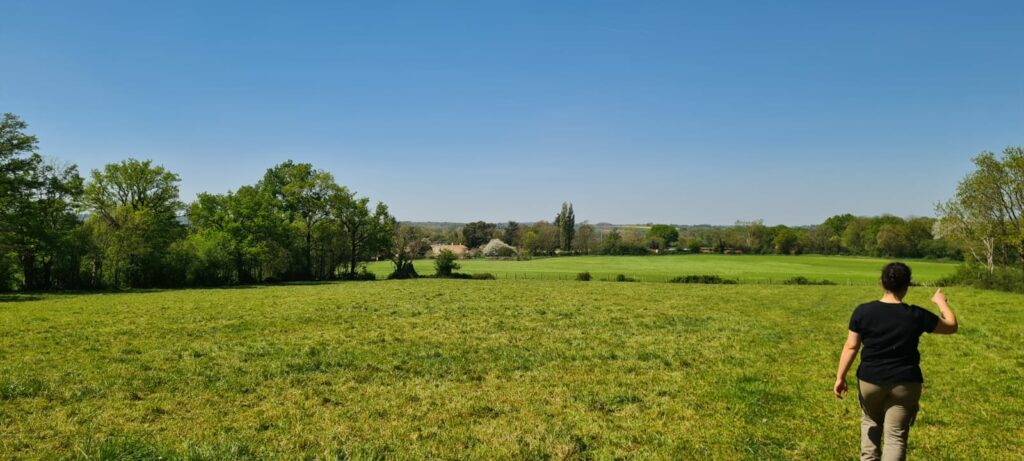 Une exploitation familiale près de Niort, modèle de circuit court et d’agriculture durable.